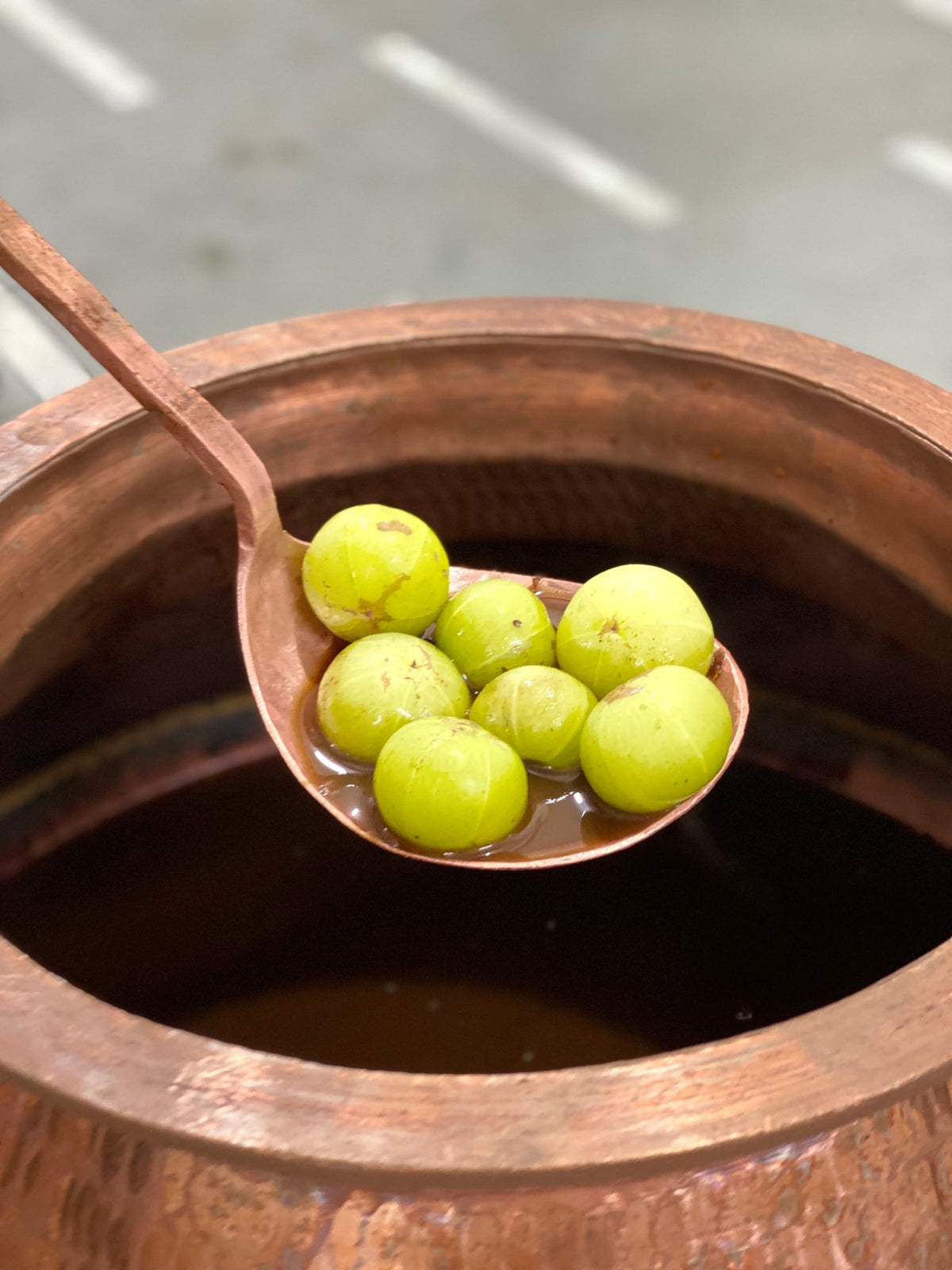 Bollitore di Amla - Preparazione di un Elisir Amla di khadi