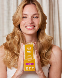 Immagine di Biondo Dorato, Tinta Naturale per Capelli di khadi in uso